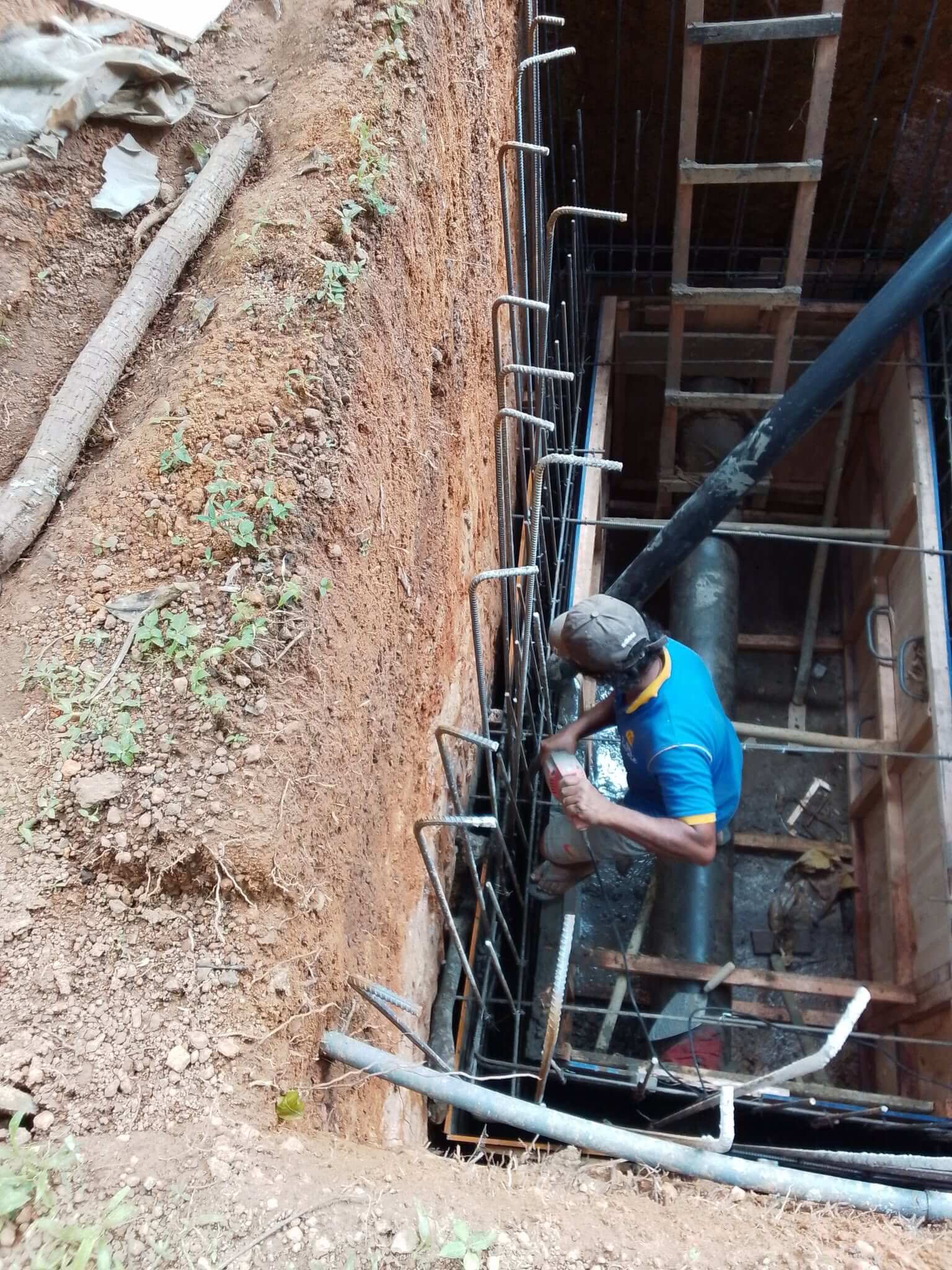 Construction of Valve Chamber for Floor Meter at NWSDB Pettigala