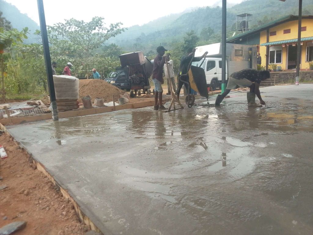 Construction of Vehicle Yard at CEB Polpitiya